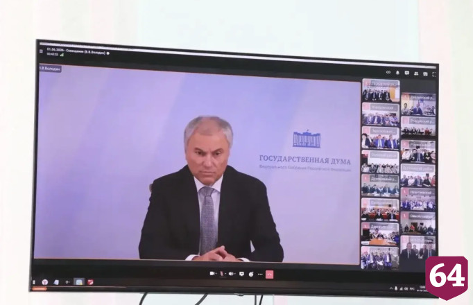 Депутат Госдумы поддержал повышение зарплат саратовским учителям 